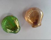 Стеклянные фигурки ракушек для декора 300г. (в сеточке) (KL0202)